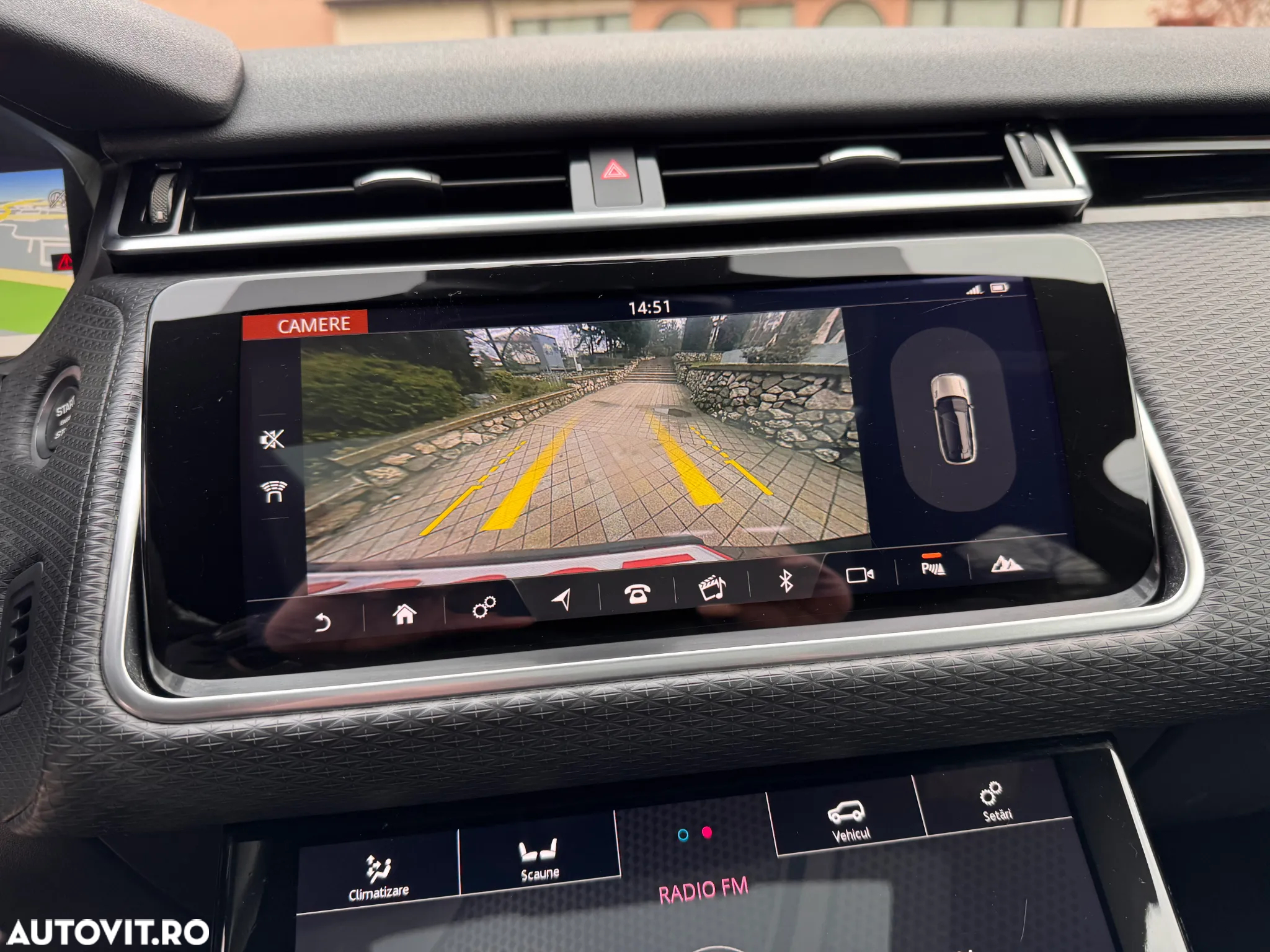 Land Rover Range Rover Velar 2.0 R-Dynamic HSE - 22