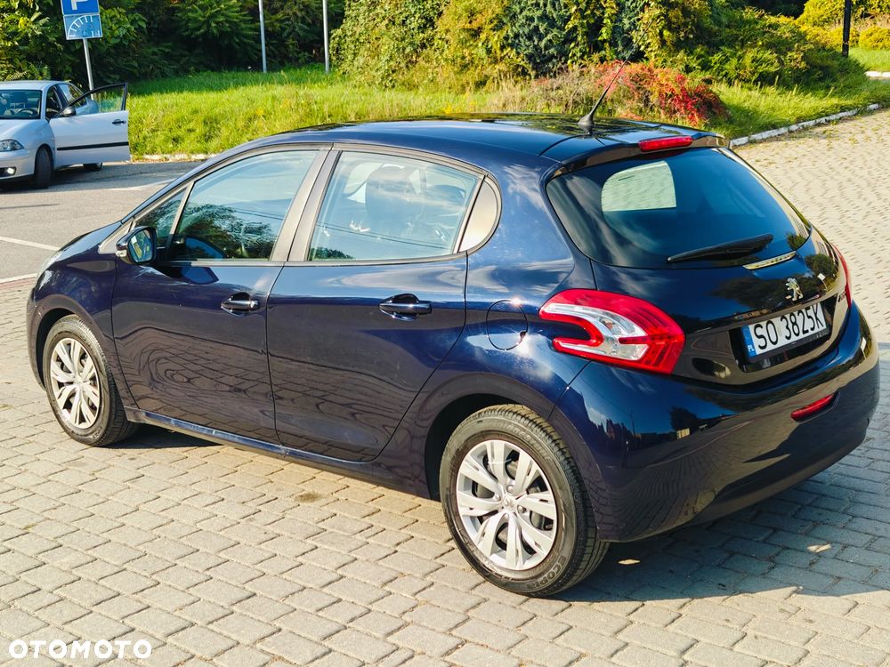 Peugeot 208 1.2 VTi Allure - 21
