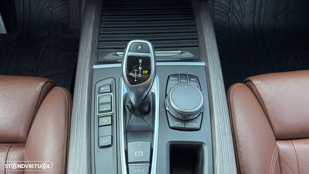 BMW X5 xDrive30d - 33