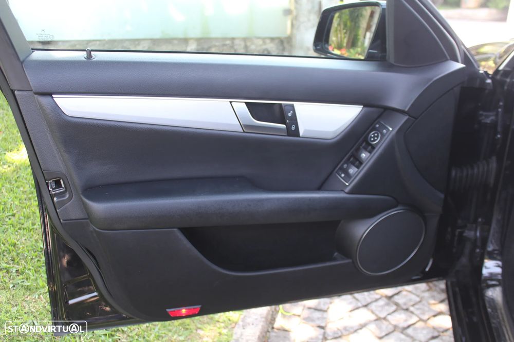 Mercedes-Benz C 220 Station CDI DPF Auto BlueEFFICIENCY Avantgarde - 10