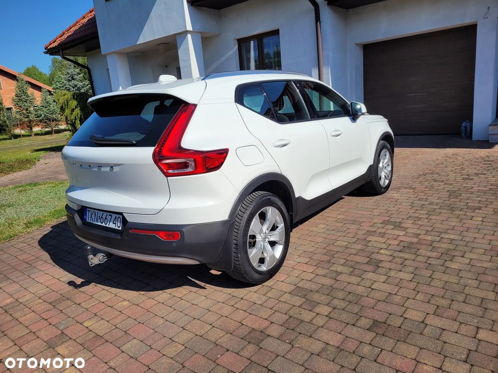 Volvo XC 40 T2 Momentum - 27