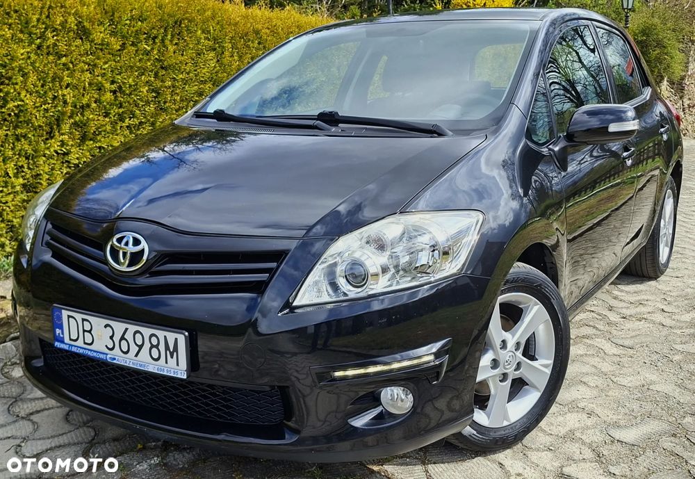 Toyota Auris 1.33 VVT-i Travel - 2