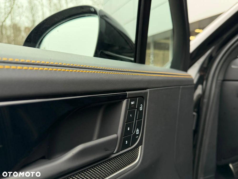 Porsche Cayenne - 29