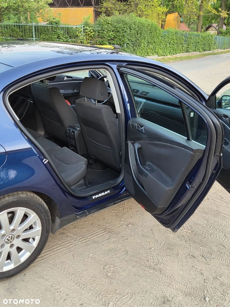 Volkswagen Passat 2.0 FSI Comfortline - 7