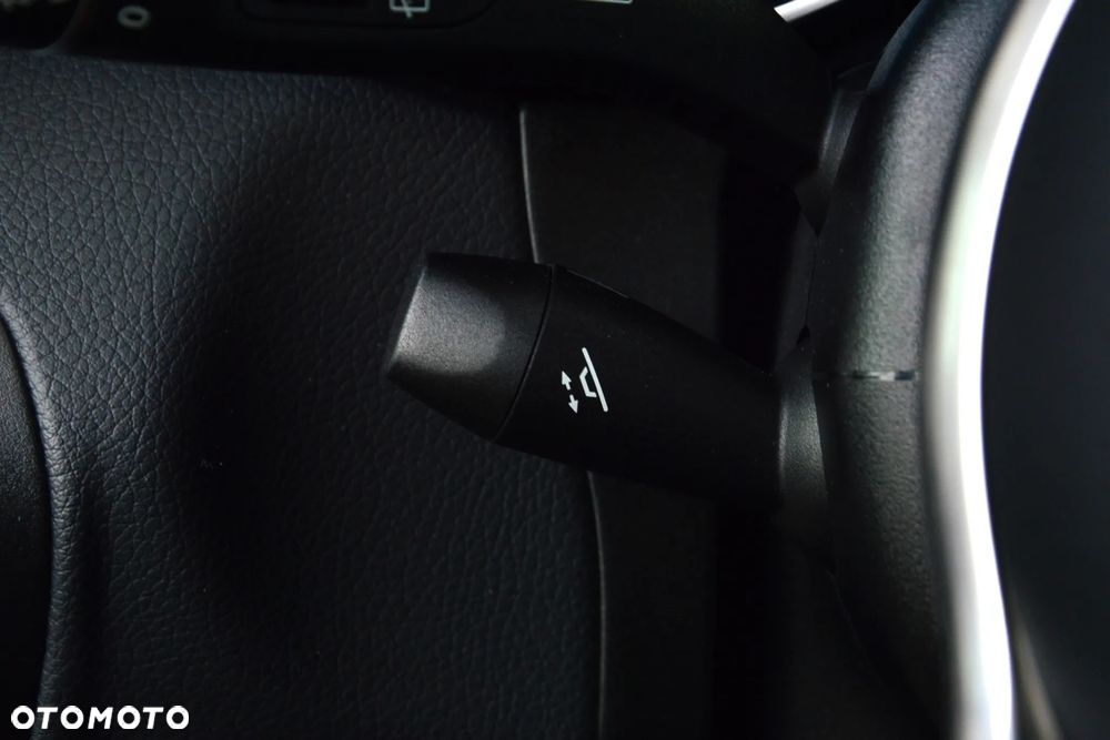 Mercedes-Benz GLC 300 e 4-Matic - 24