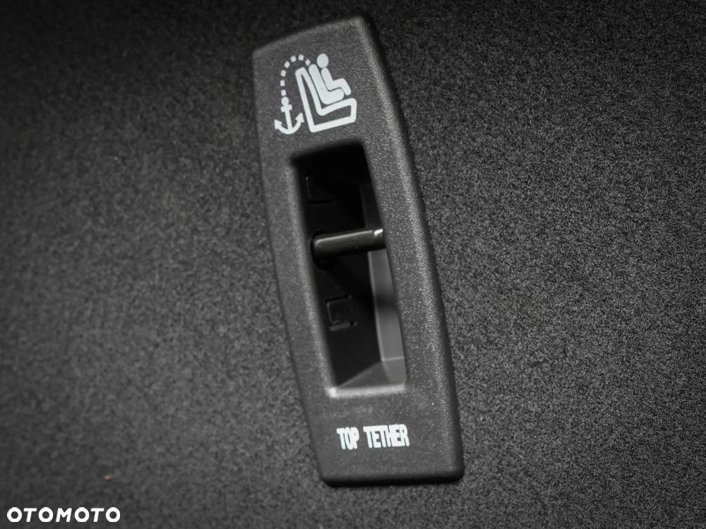 Land Rover Discovery Sport - 31