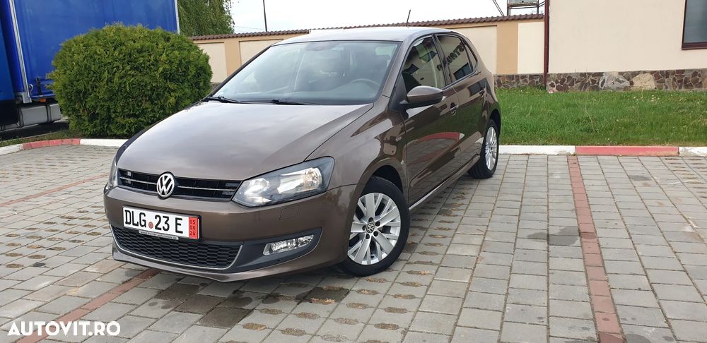 Volkswagen Polo 1.4 Attractive - 1