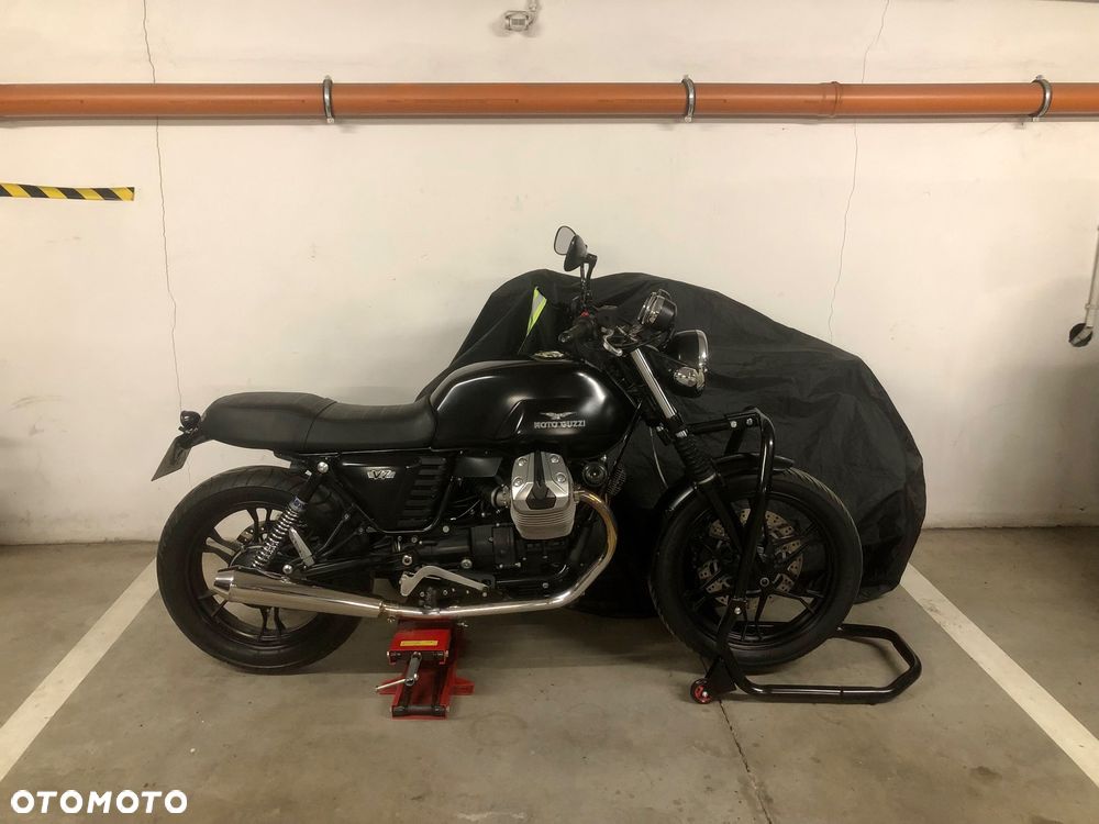 Moto Guzzi V7 - 11