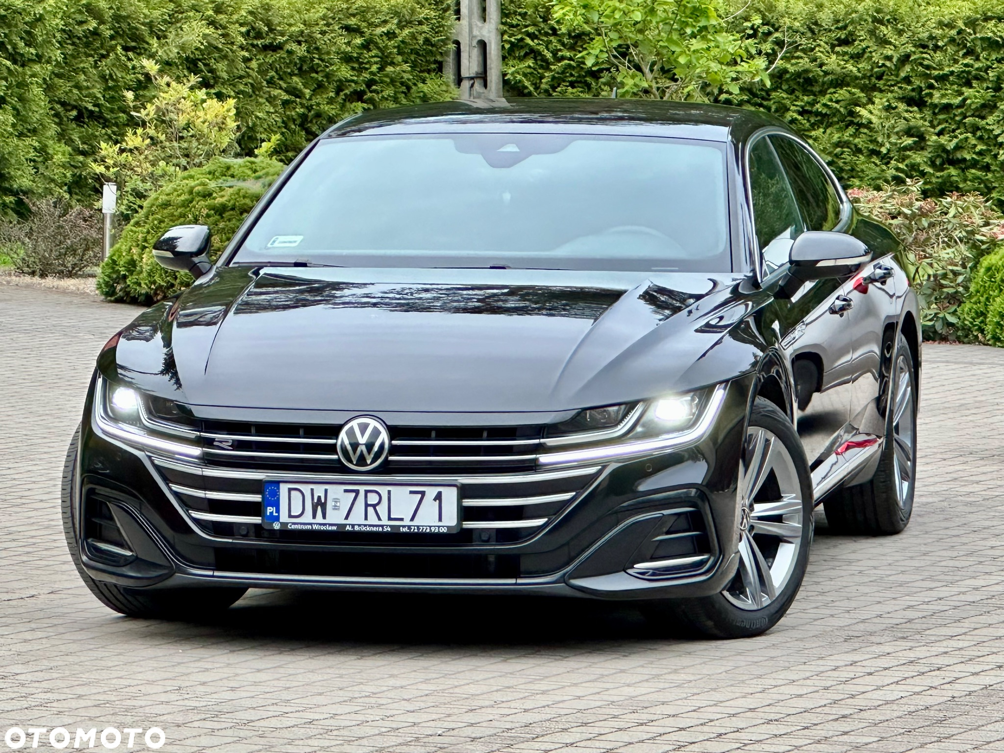 Volkswagen Arteon 2.0 TDI R-Line DSG - 2