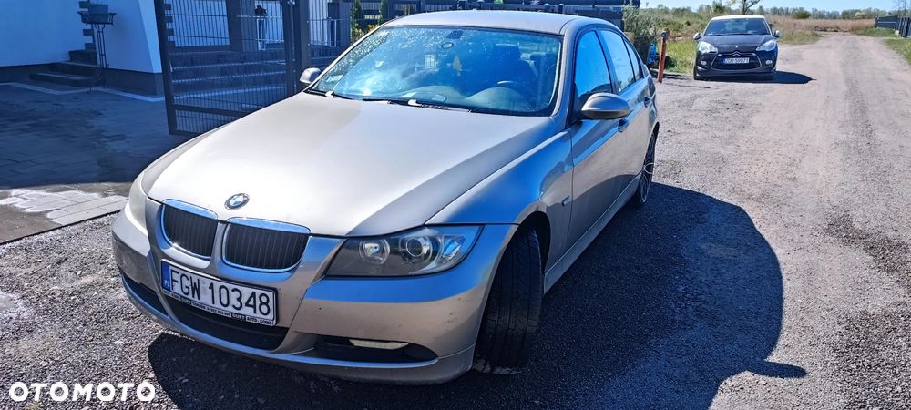 BMW Seria 3 318i - 6