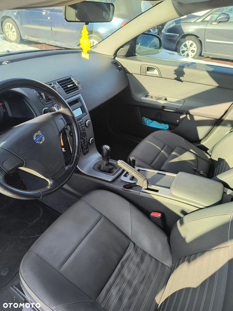 Volvo V50 D3 Kinetic - 11