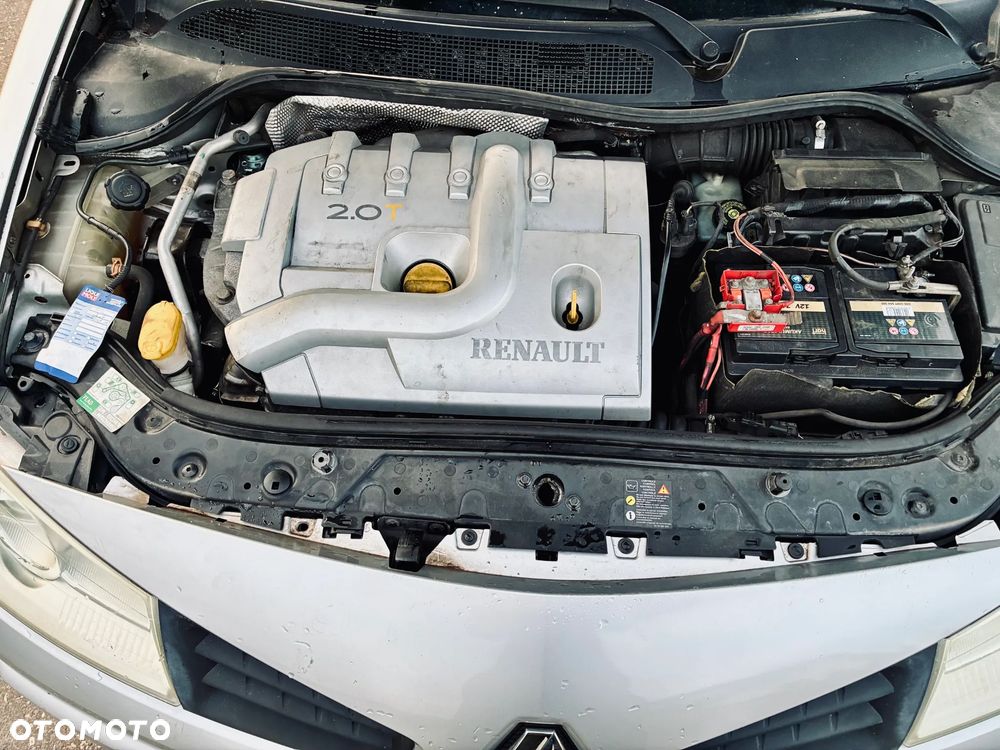 Renault Megane 2.0 Turbo Privilege - 22