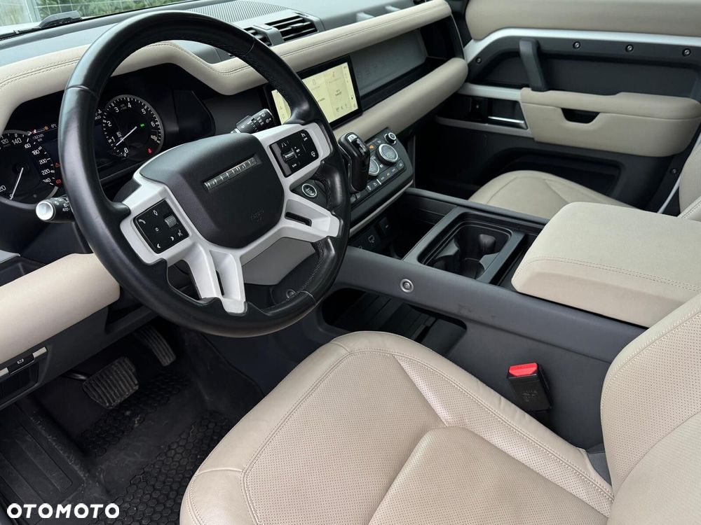 Land Rover Defender 2.0 P300 S - 17
