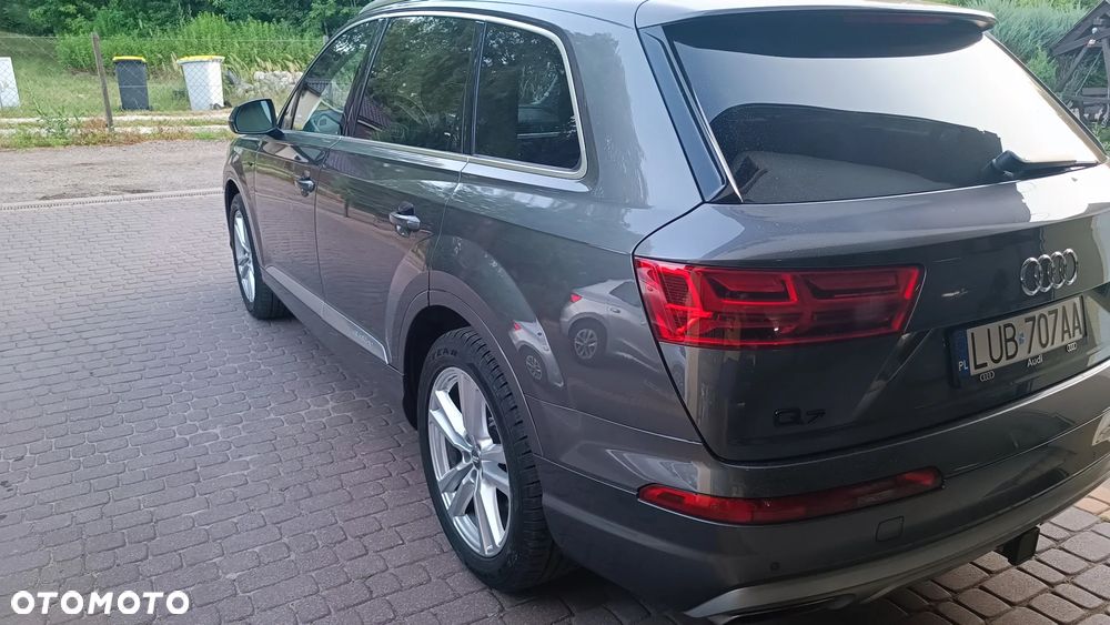 Audi Q7 - 3