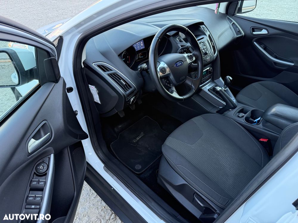 Ford Focus 1.6 TDCI ECOnetic 99g Start-Stopp-System Titanium - 11