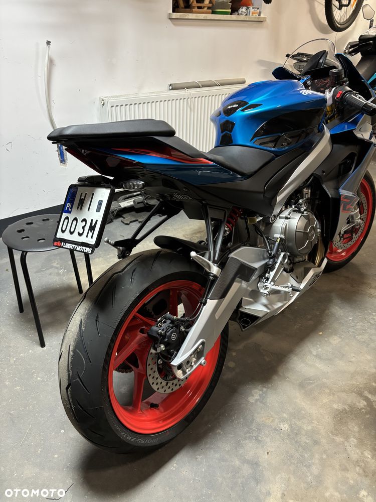 Aprilia RS - 8