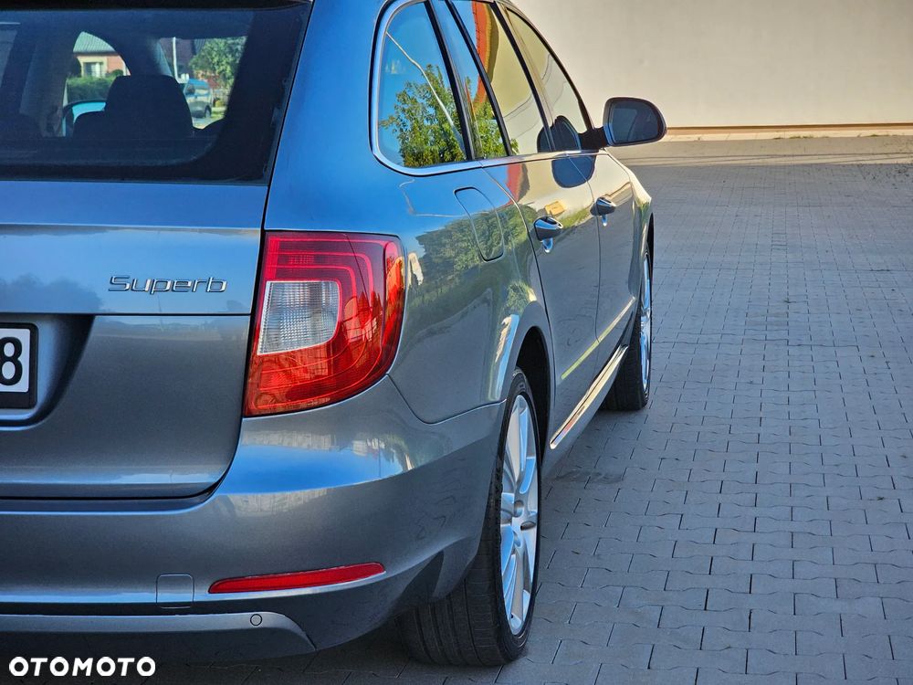 Skoda Superb 2.0 TDI Exclusive - 38