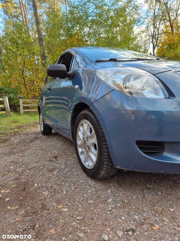 Toyota Yaris - 17