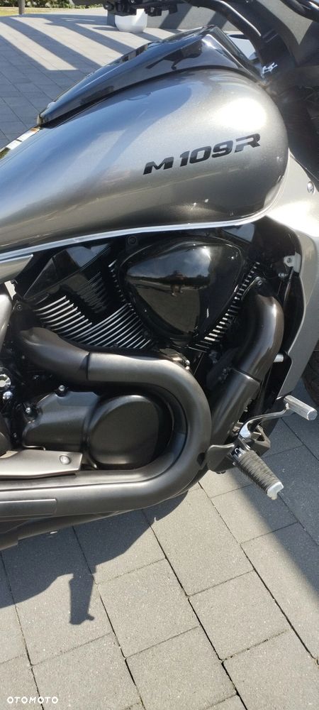 Suzuki Boulevard - 22
