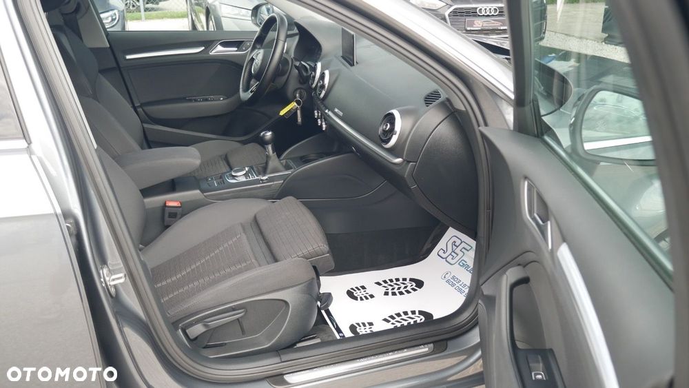 Audi A3 Sportback - 17