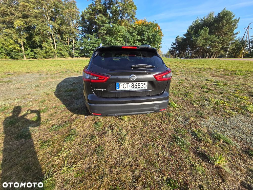 Nissan Qashqai 1.6 DIG-T N-Connecta - 17