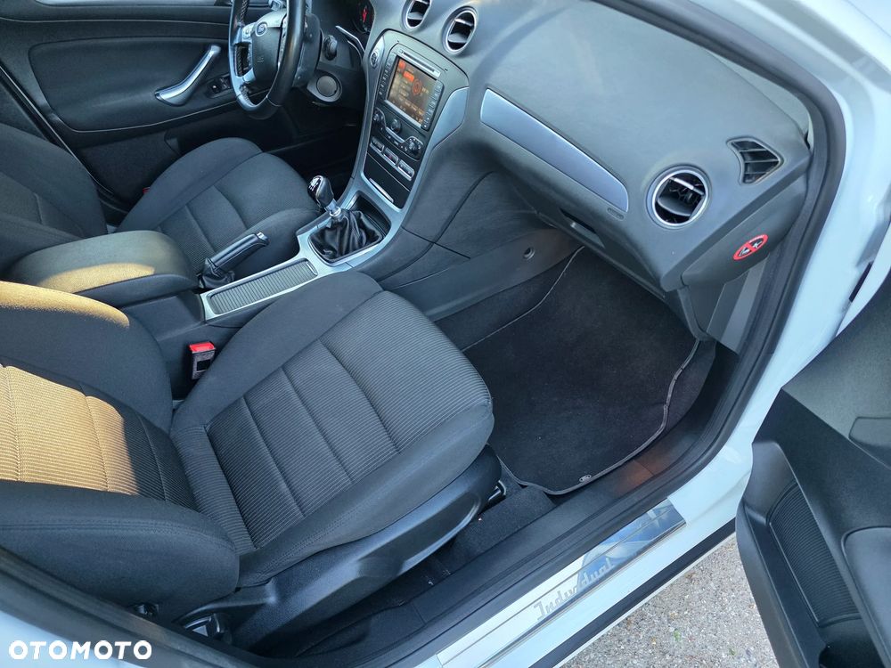Ford Mondeo 1.6 Eco Boost Start-Stopp Titanium - 21