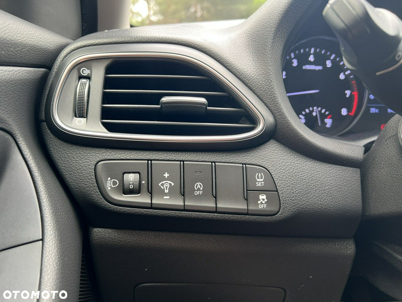 Hyundai i30 1.5 DPI Modern - 24