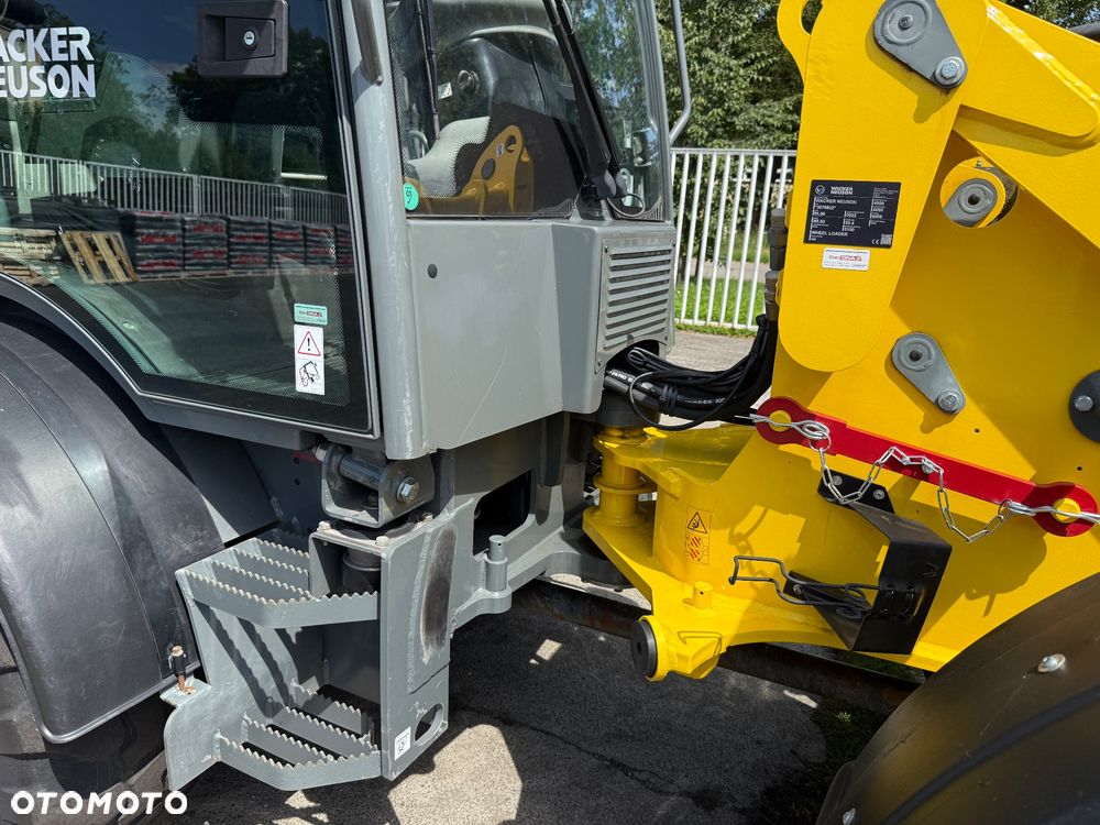 Wacker Neuson Ładowarka WL52 - 14