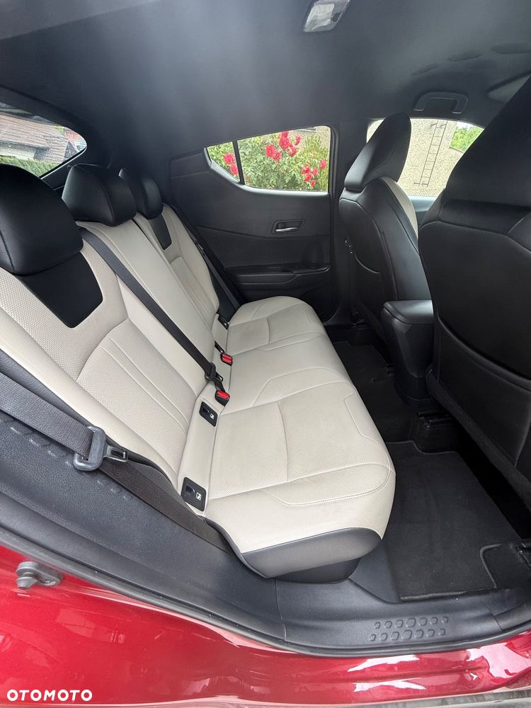 Toyota C-HR - 12