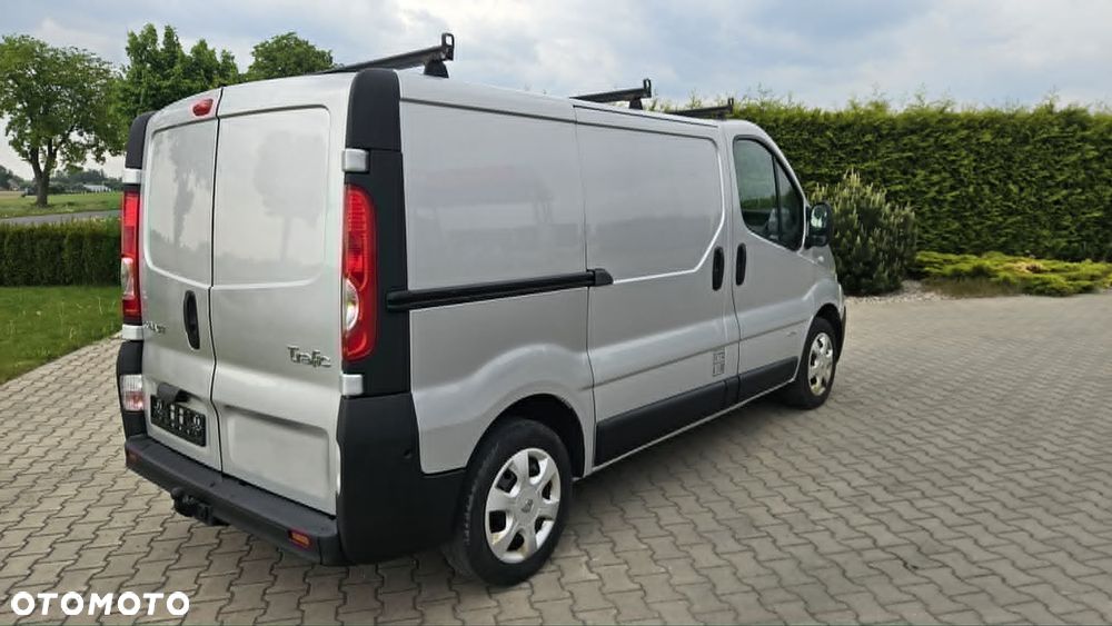 Renault Trafic - 2