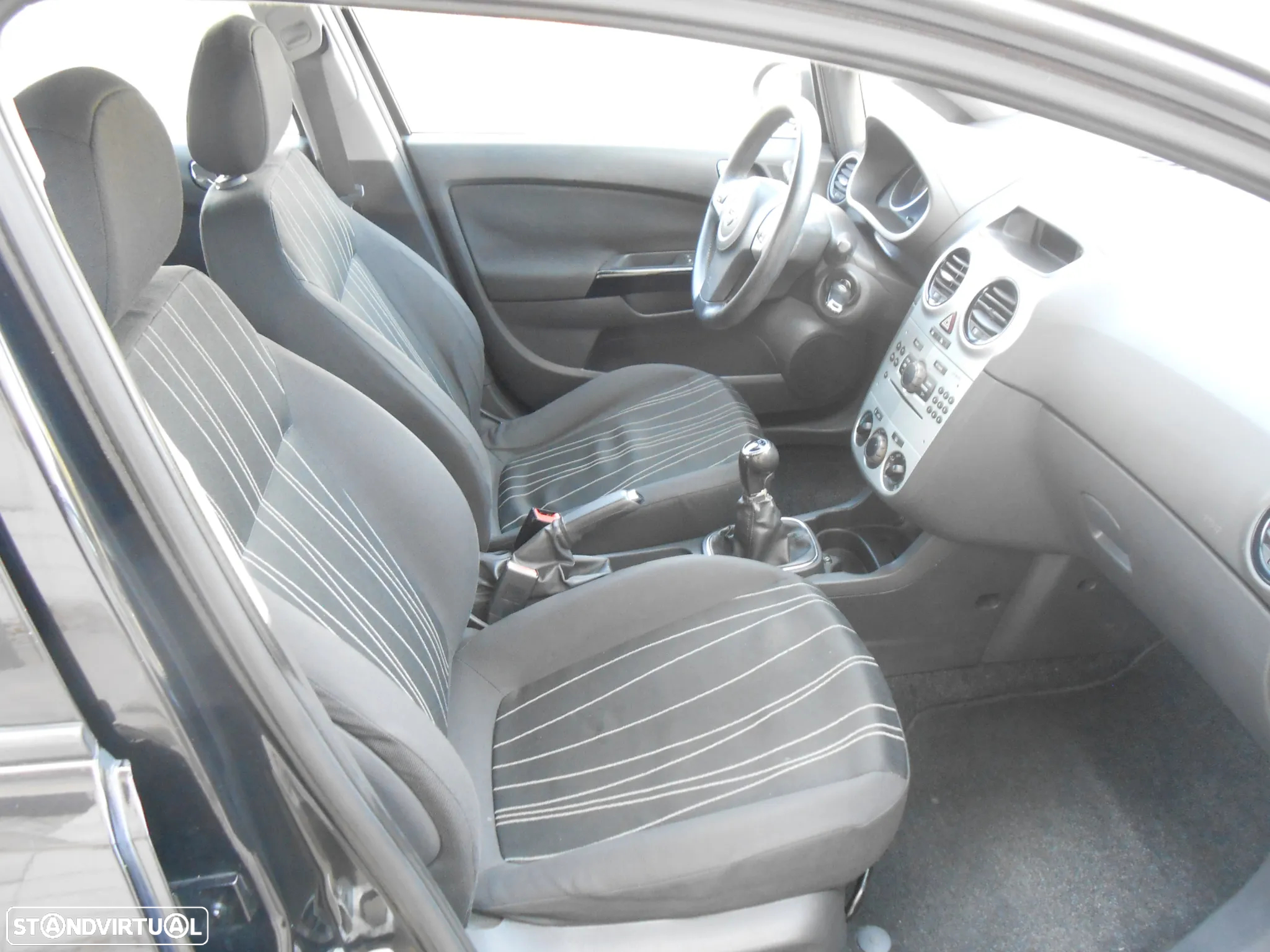 Opel Corsa 1.3 CDTi Enjoy EcoFLEX - 23