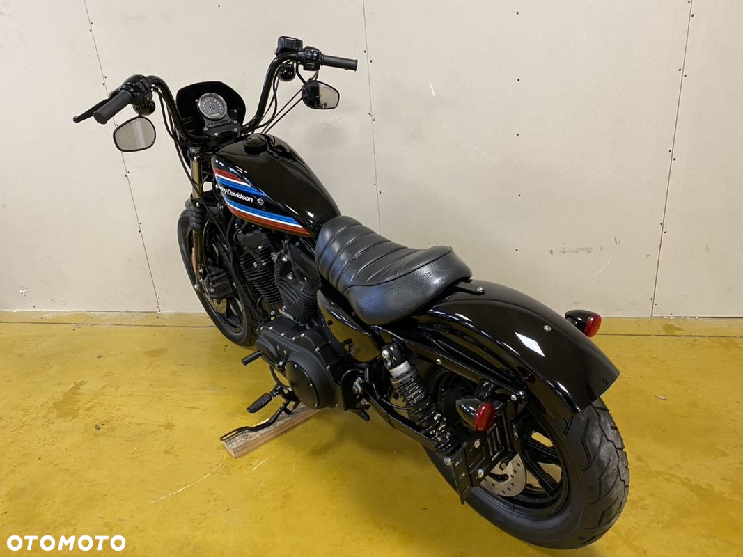 Harley-Davidson Sportster Iron 1200 - 18