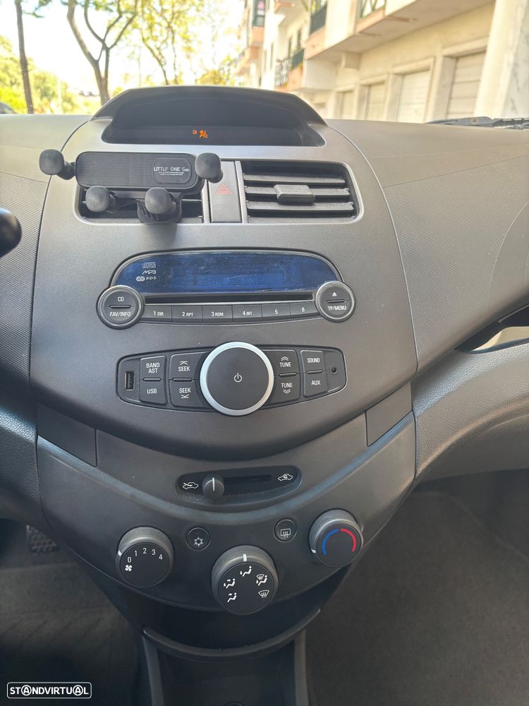 Chevrolet Spark 1.0 LS - 9