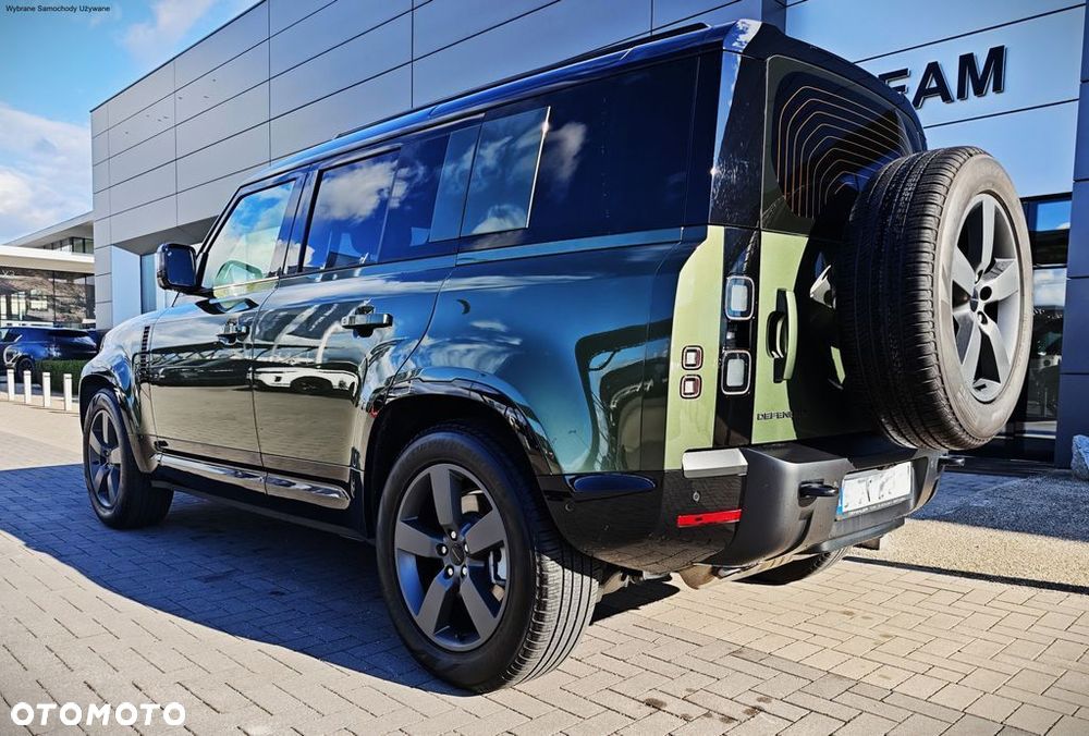 Land Rover Defender - 8