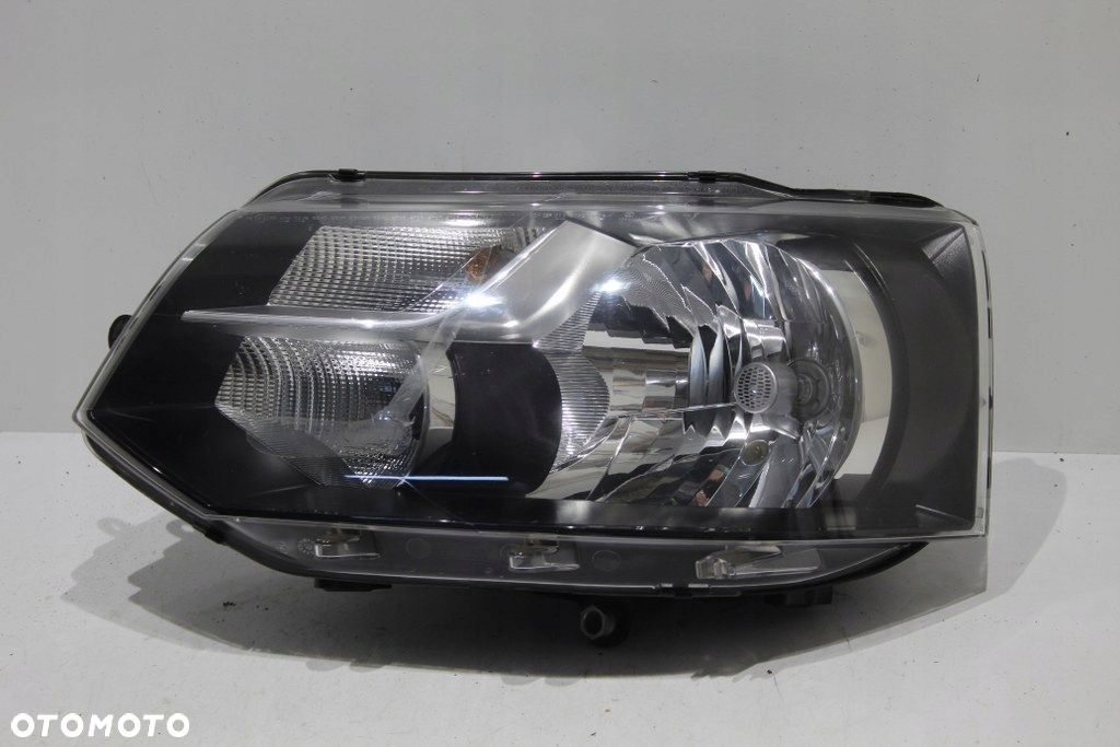 VW T5 Lift 7E1 Lampa Przód Przednia Lewa Brudna w Środku - 1