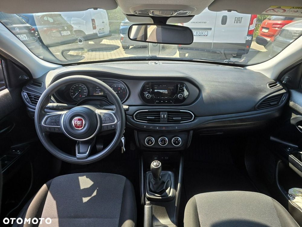 Fiat Tipo - 18