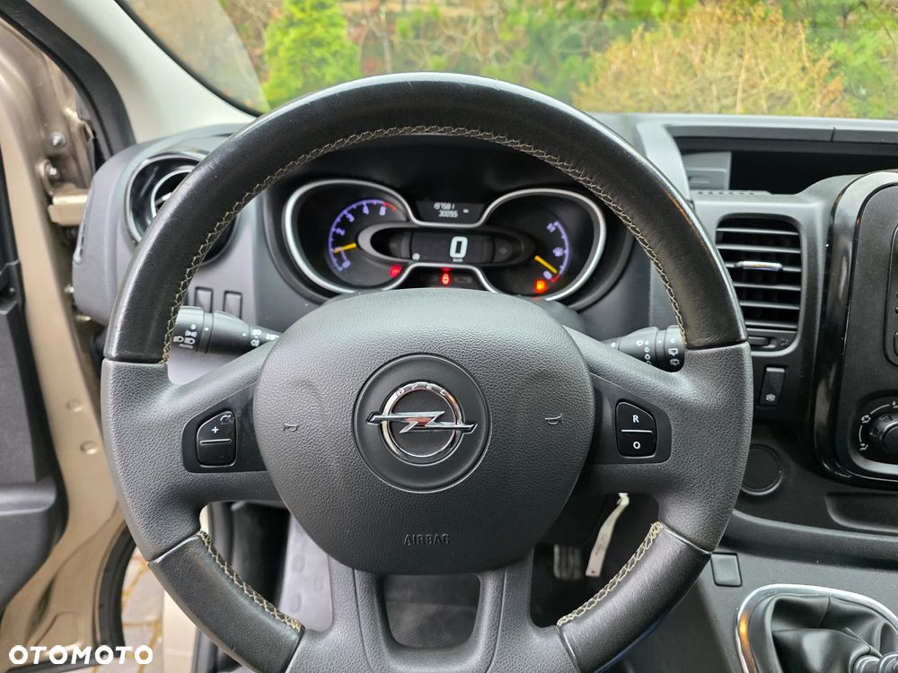 Opel Vivaro - 20