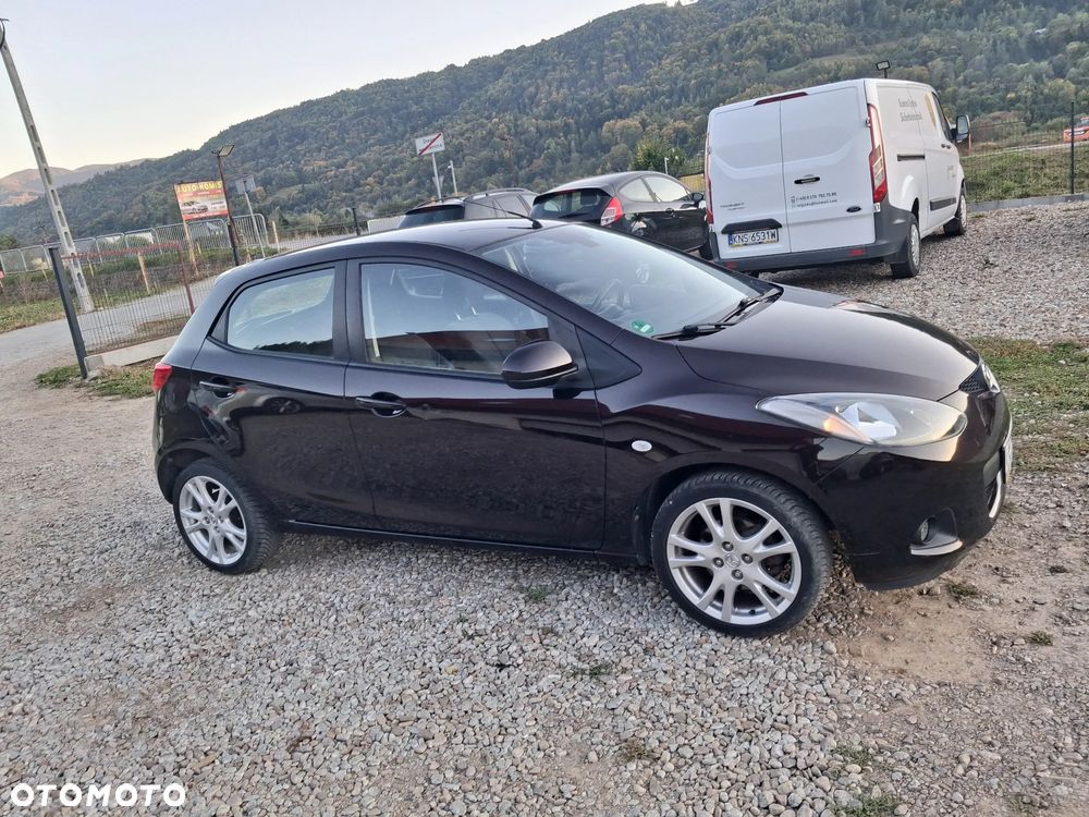 Mazda 2 - 4