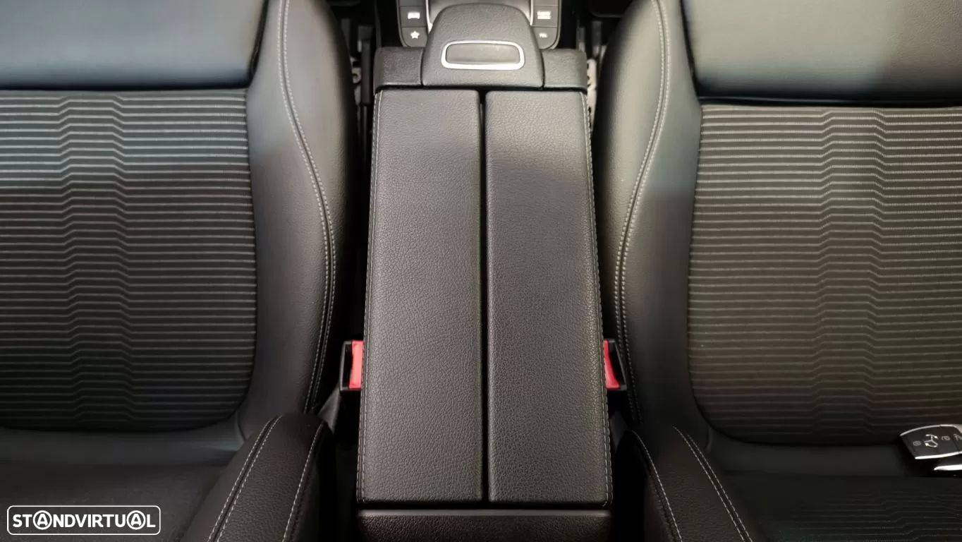 Mercedes-Benz CLA 180 - 38