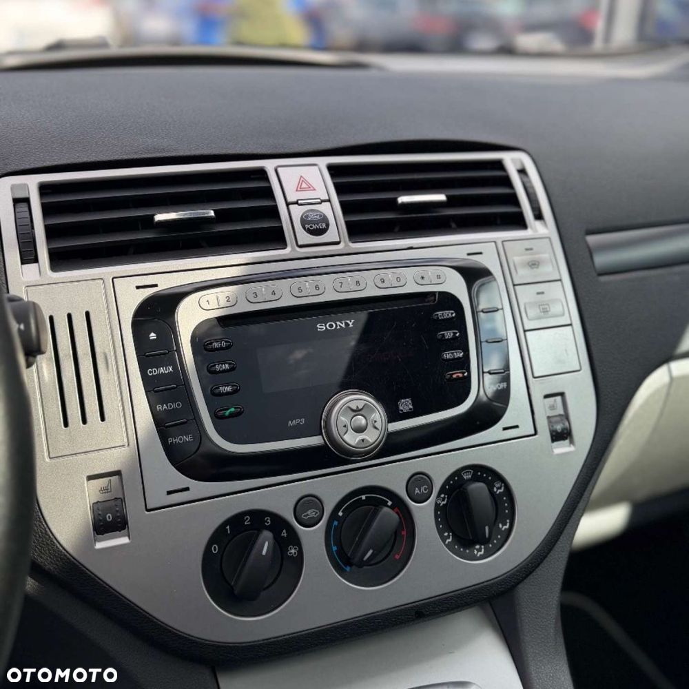 Ford Kuga 2.0 TDCi Titanium - 18