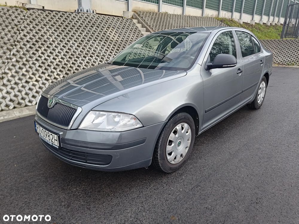 Skoda Octavia 1.6 Tour Classic - 1