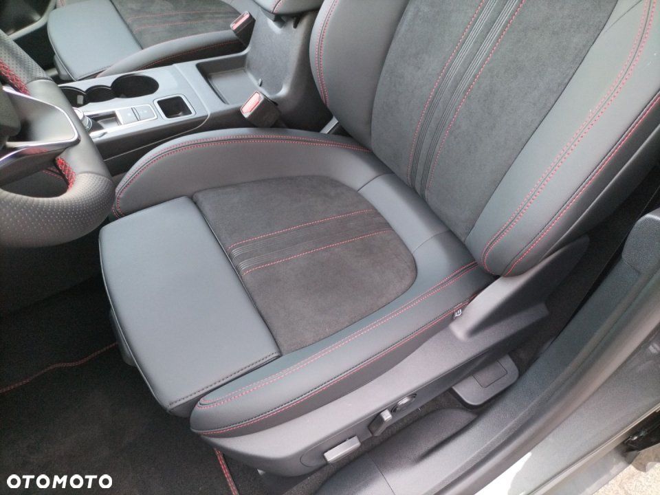 Ford Kuga - 13