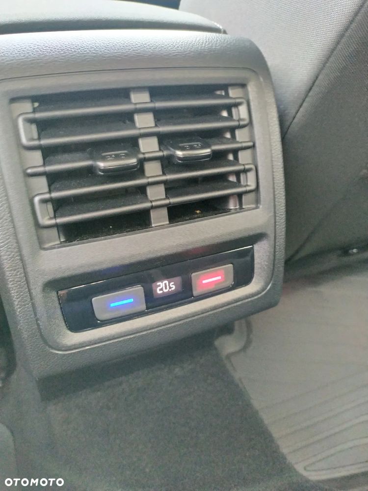 Volkswagen Golf 1.5 TSI EVO Style - 10