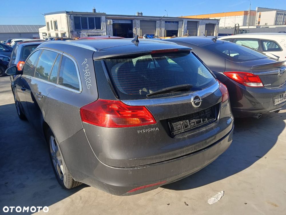 Lampa (Błotnik, Zderzak, Maska, Drzwi, Lusterko, Fotele, Części Silnikowe) Opel Insignia 2.0  60 Km - 4