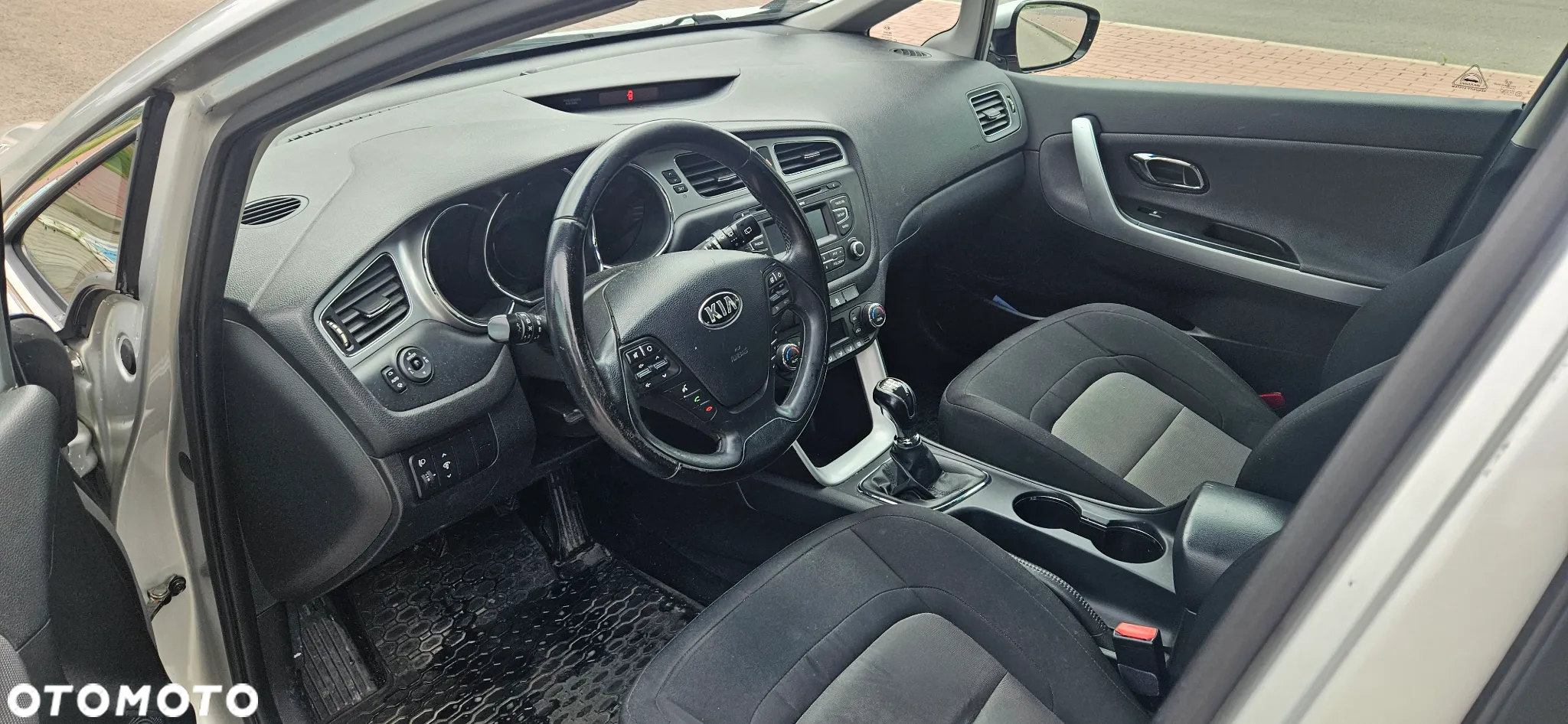 Kia Ceed - 4