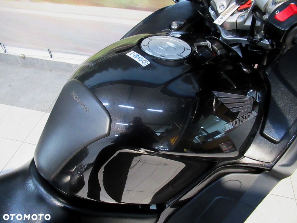 Honda ST - 19