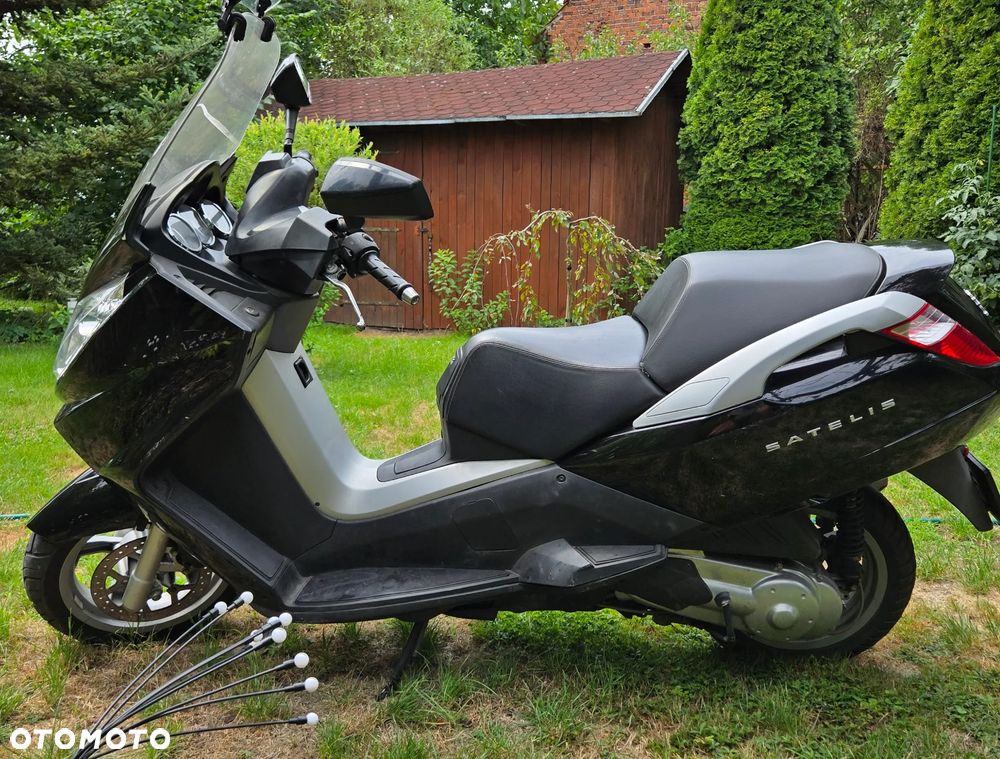 Peugeot Satelis - 2