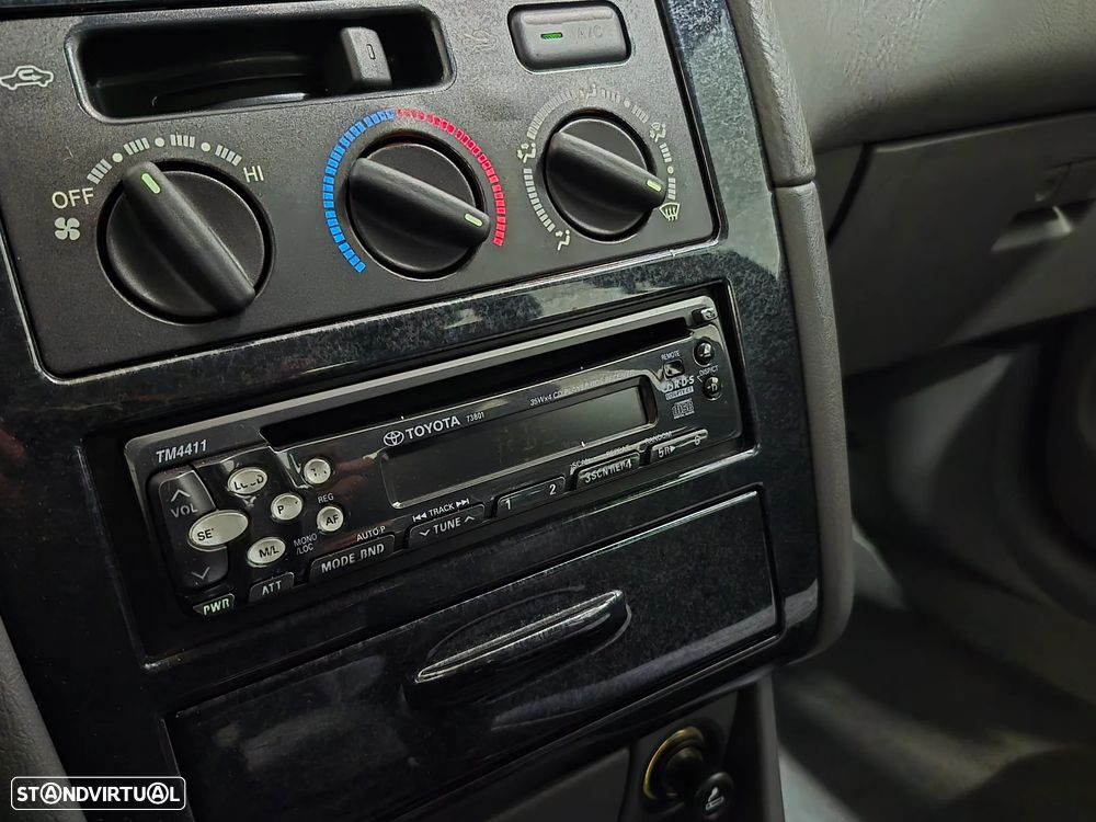 Toyota Avensis Liftback 1.6 Terra JE - 11