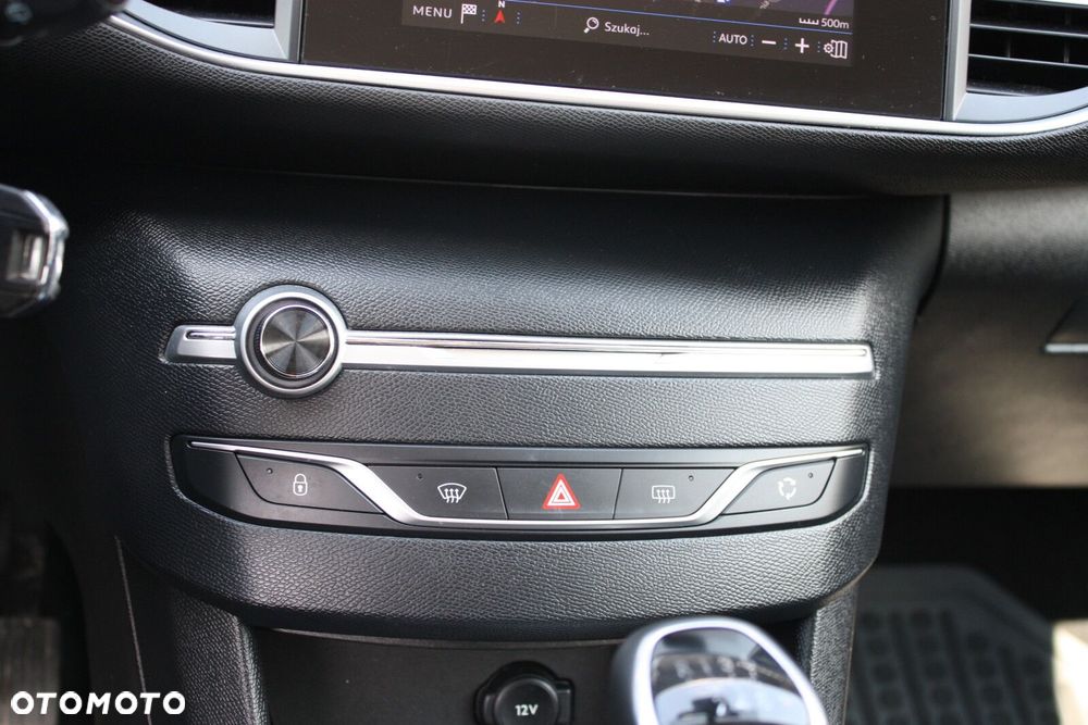 Peugeot 308 1.2 PureTech GPF Active S&S - 28