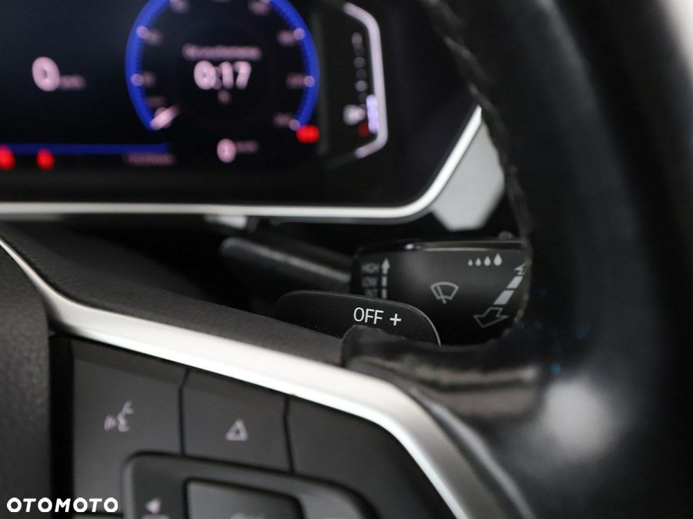 Volkswagen T-Cross - 33